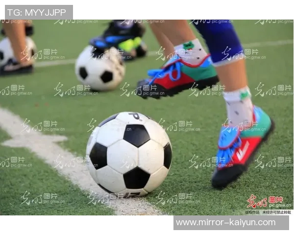 探索自由足球反重力的奇妙世界体验无重力的足球乐趣与挑战